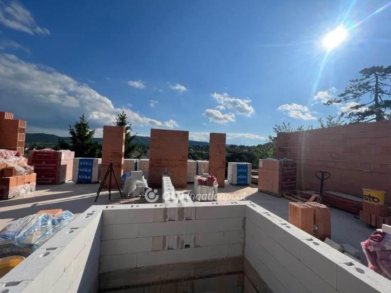 Eladó lakás Pilisvörösvár