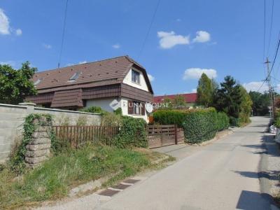 Eladó családi ház Pécs