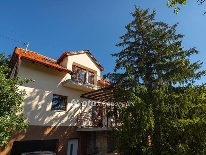 Eladó családi ház Szentendre