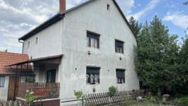 Eladó családi ház Abony