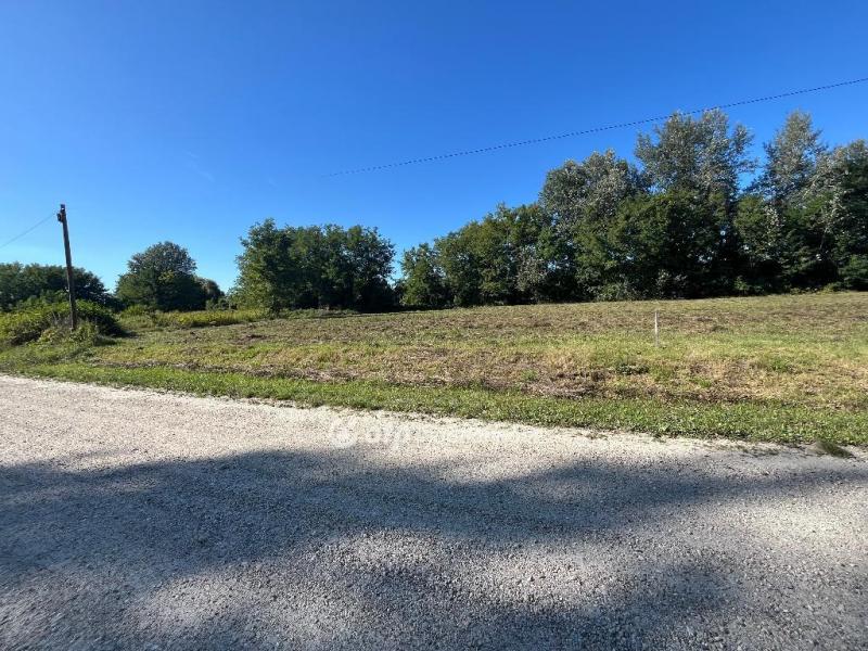 Eladó lakóövezeti telek Ásványráró