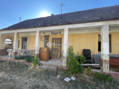 Eladó családi ház Dabas