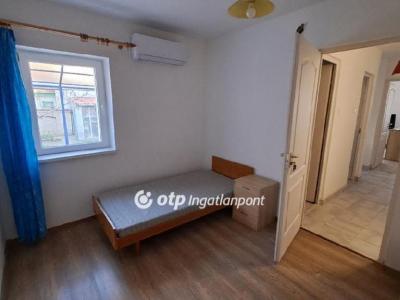 Eladó családi ház Kecskemét