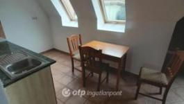 Eladó lakás Pápa