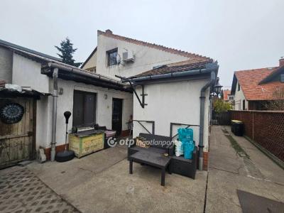 Eladó házrész Budapest