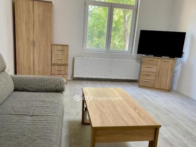 Eladó családi ház Budapest