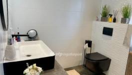 Eladó családi ház Budapest