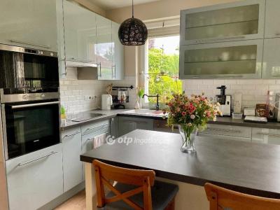 Eladó családi ház Budapest