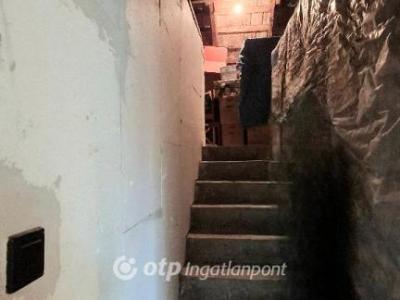 Eladó családi ház Budapest