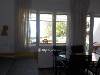 Eladó nyaraló Balatonboglár