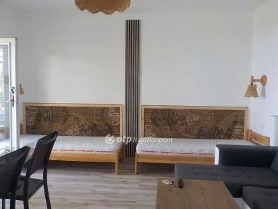 Eladó nyaraló Balatonboglár