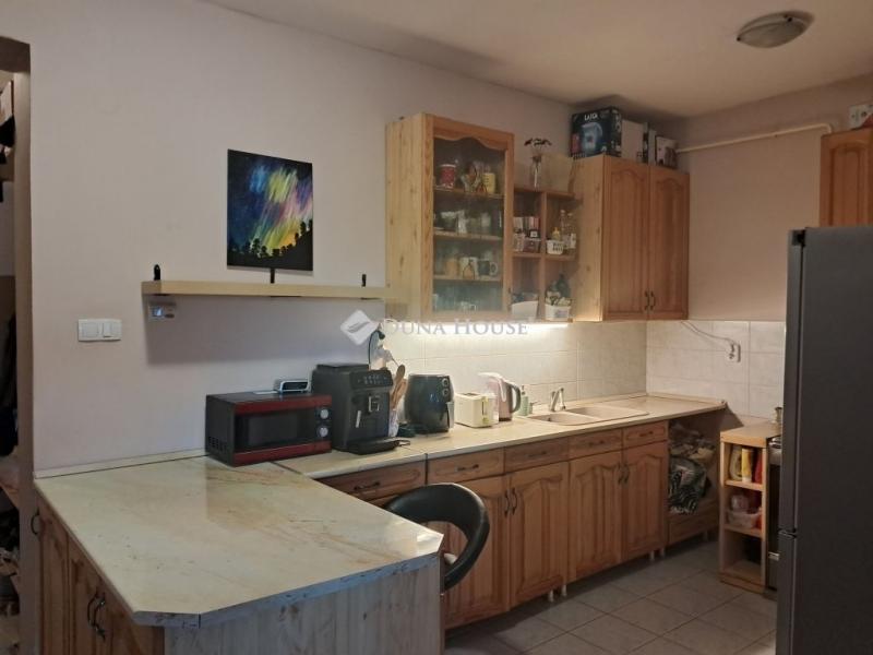 Eladó lakás Téglás