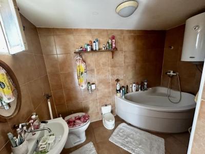 Eladó családi ház Gyál