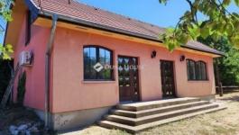 Eladó családi ház Gyál