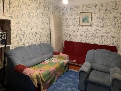 Eladó családi ház Cegléd