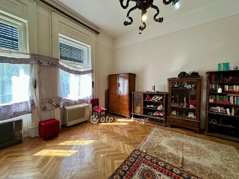 Eladó lakás Nagykőrös