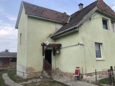 Eladó családi ház Érd