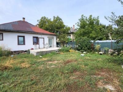 Eladó ikerház Érd