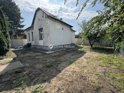 Eladó családi ház Budapest
