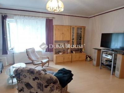 Eladó családi ház Szárliget