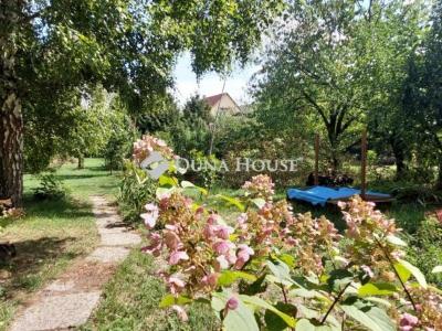 Eladó családi ház Szárliget