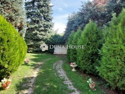 Eladó családi ház Szárliget