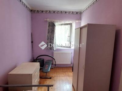 Eladó családi ház Szárliget