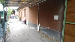 Eladó családi ház Budapest