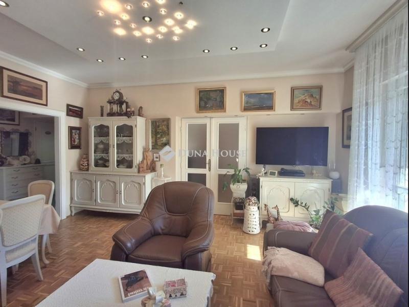 Eladó lakás Debrecen