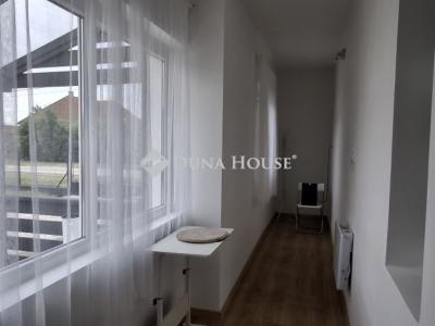 Eladó családi ház Adony