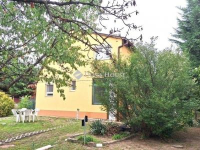Eladó családi ház Budapest