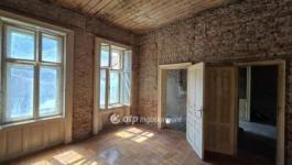 Eladó lakás Debrecen