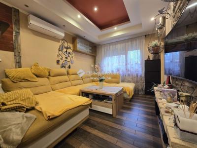 Eladó családi ház Budapest