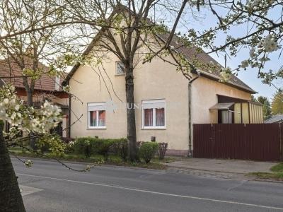 Eladó családi ház Budapest