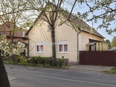 Eladó családi ház Budapest