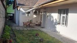 Eladó családi ház Budakalász