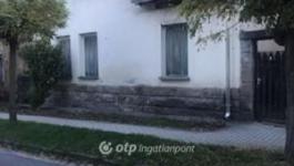 Eladó családi ház Budakalász