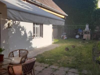 Eladó családi ház Budakalász