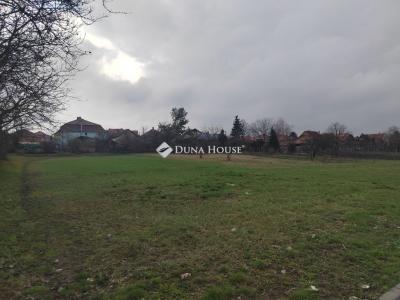 Eladó lakóövezeti telek Kartal