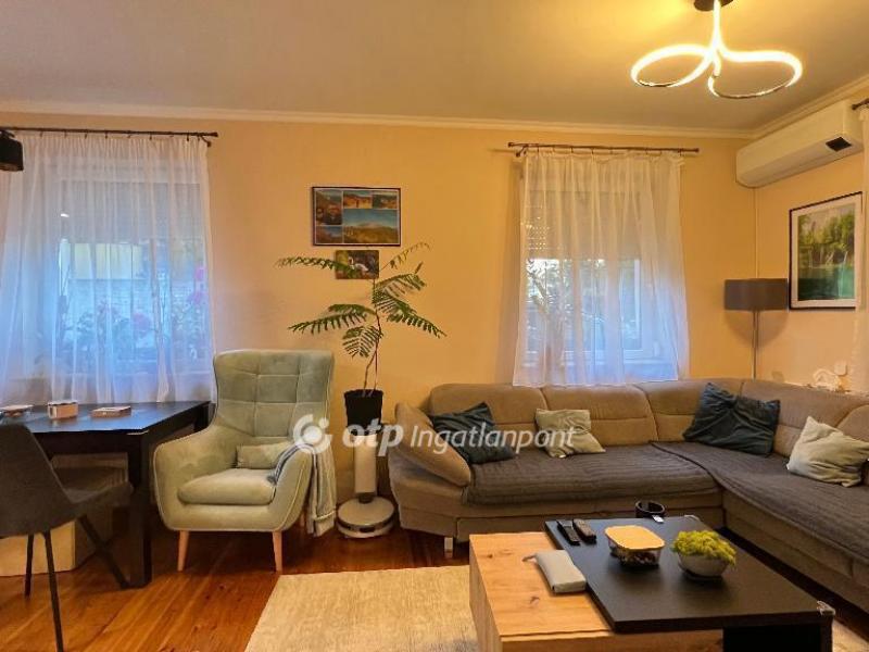 Eladó lakás Andornaktálya