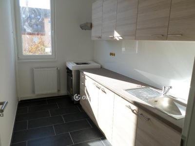 Eladó lakás Tököl