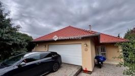 Eladó családi ház Nagykozár