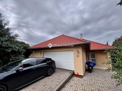 Eladó családi ház Nagykozár