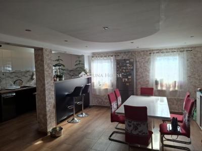 Eladó házrész Érd