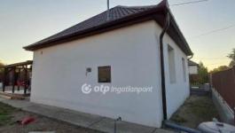 Eladó családi ház Tura