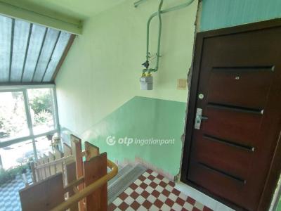 Eladó lakás Hatvan