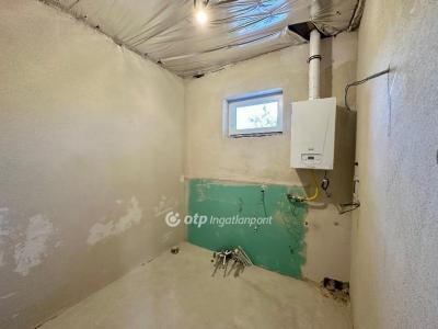 Eladó családi ház Cegléd