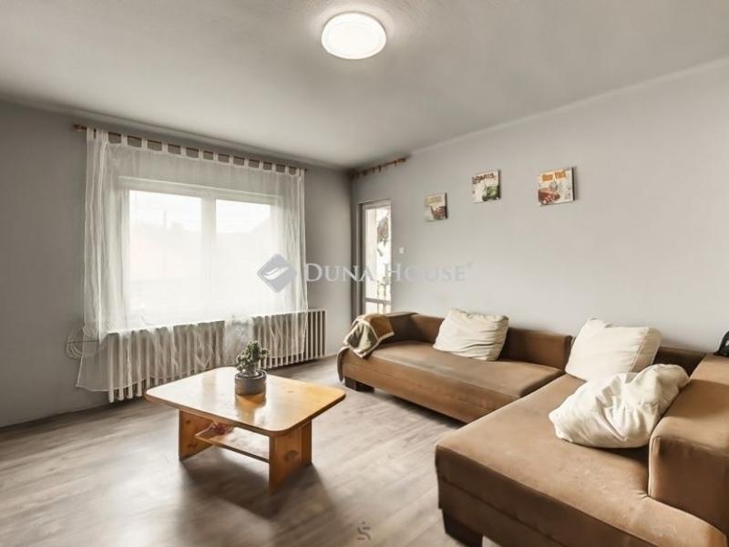 Eladó családi ház Fót