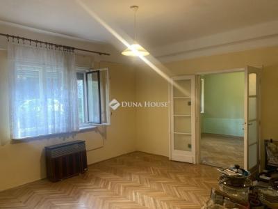 Eladó családi ház Budapest