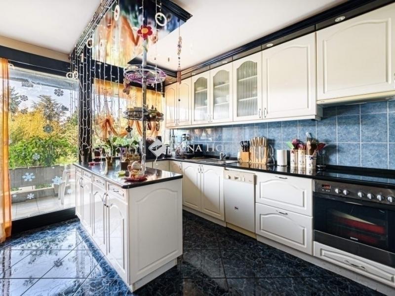 Eladó családi ház Budapest